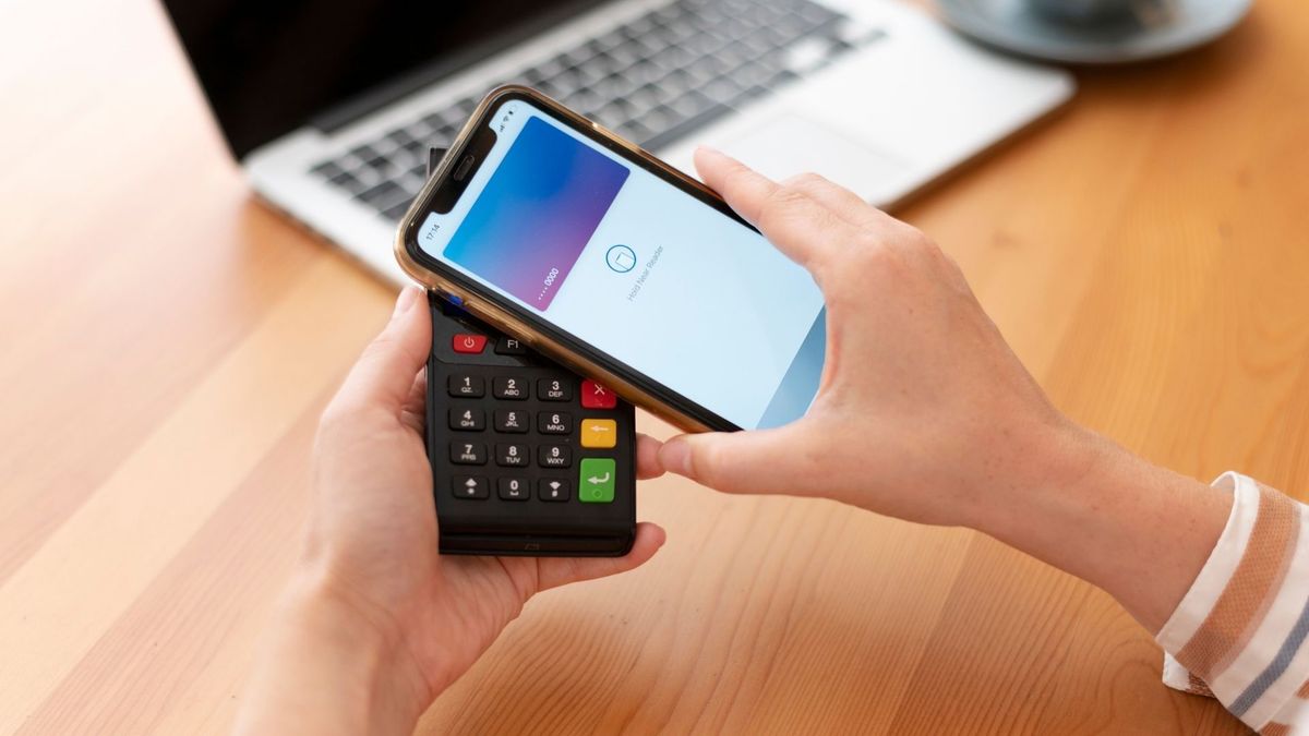 Tap to Pay permite convertir un iPhone compatible en un medio para recibir pagos sin contacto.