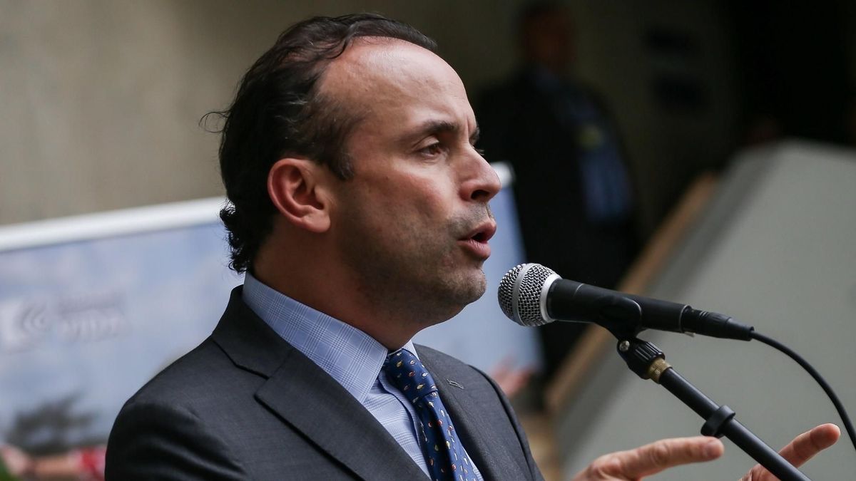 Alejandro Eder, alcalde de Cali, explicó los resultados de la Operación Iron y anunció nuevas acciones contra estructuras criminales.