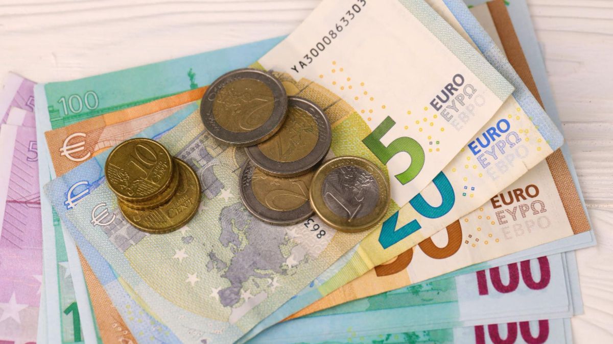 El euro presenta movimientos distintos según el periodo que se tome como referencia.