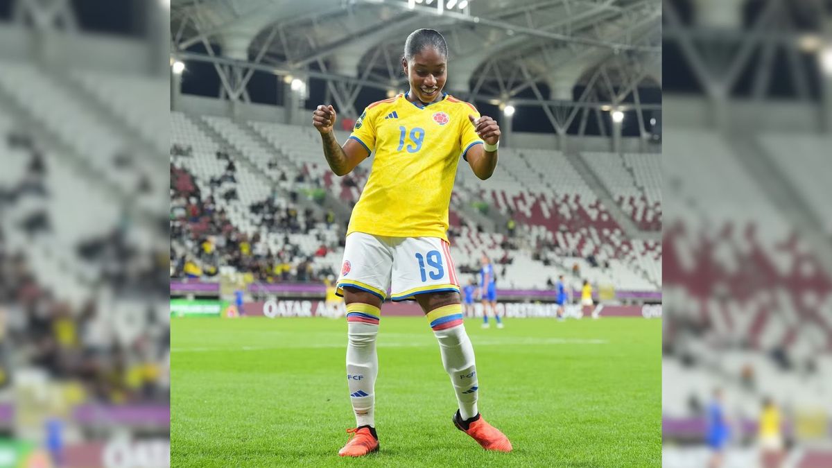 Colombia anotó contra Italia en el segundo tiempo.