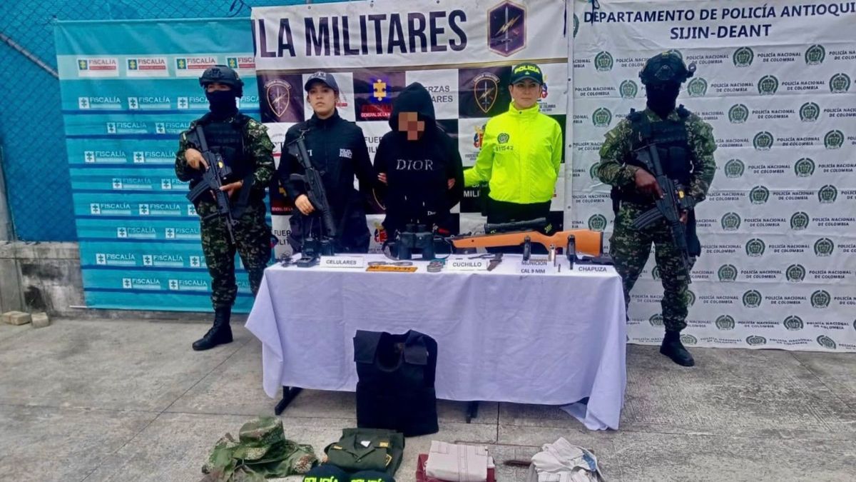 El Clan del Golfo tenía un depósito con armas y equipos de comunicación en el corregimiento de Santa Elenea, en Medellín