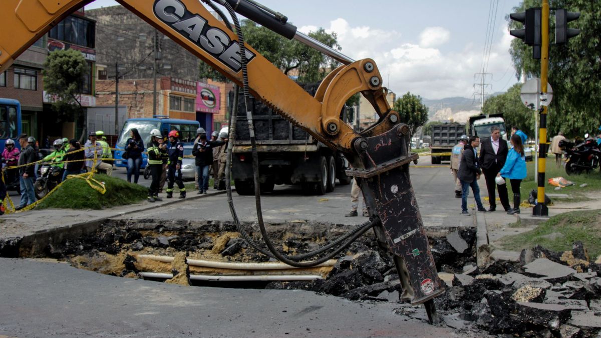 obra avenida boyaca calle 12b seguridad movilidad peatonal asi va la construccion