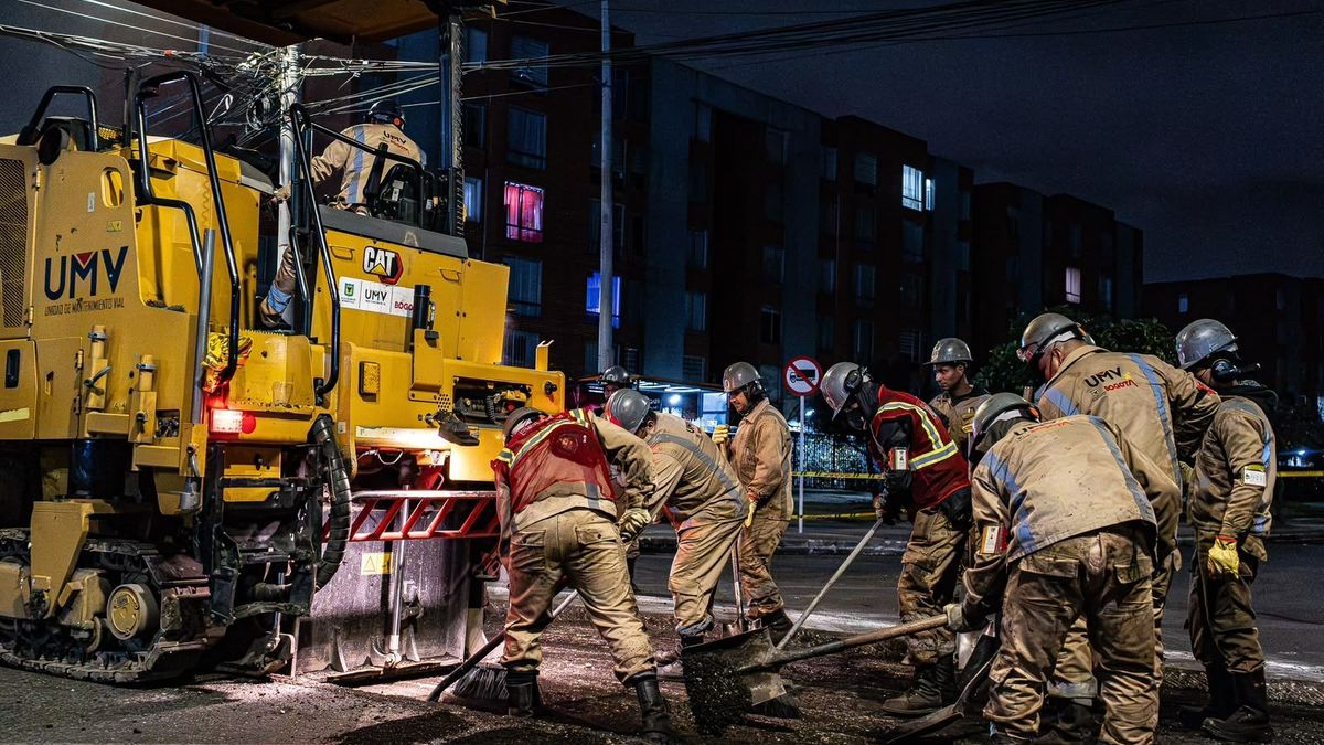 Trabajo de Unidad de Mantenimiento vial de Bogotá