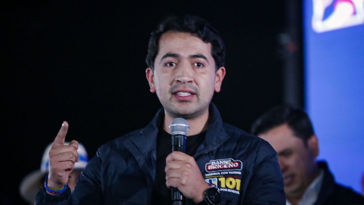 Daniel Briceño se pronunció sobre el cruce que protagonizó con Luz Verónica Estrada, representante a la Cámara por Antioquia del Pacto Histórico, durante una sesión de la Cámara de Representantes.