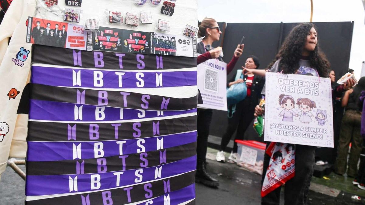 El concierto de BTS en Bogotá marca el primer encuentro de la agrupación surcoreana con sus seguidores en Colombia.