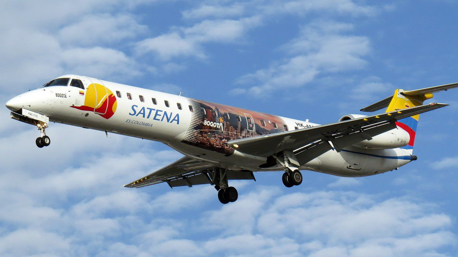 Aviones de Satena.