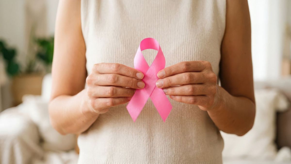 Luz Ángela Rojas Bernal, psiquiatra y voluntaria de la Fundación Ámese, relató en el programa Sin Filtro de La FM cómo afrontó el diagnóstico de cáncer de mama, la quimioterapia y la pérdida del cabello.