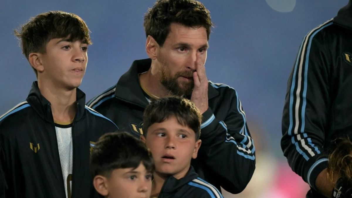 Lionel Messi juega su último partido con la Selección Argentina.