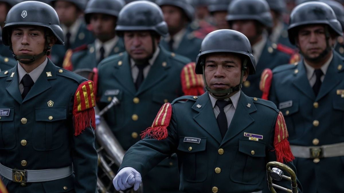 José Jaime Uscátegui y Andrés Nieto debatieron sobre la asistencia militar y las estrategias de seguridad para Bogotá.
