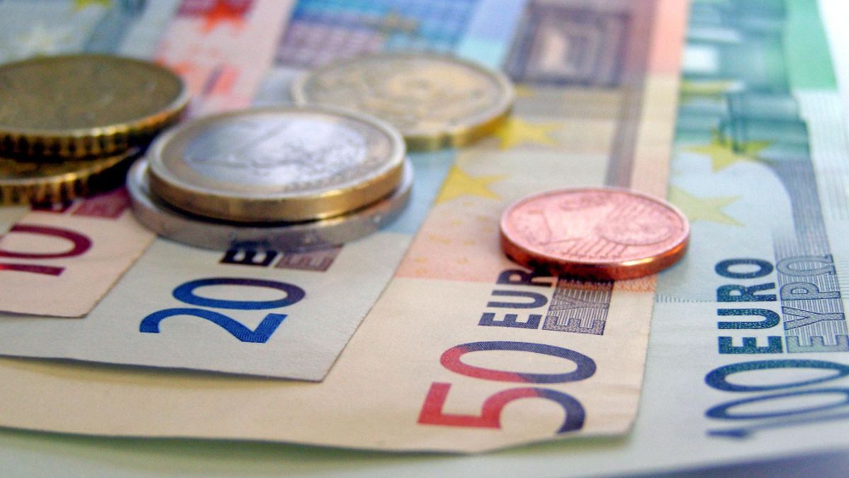 En lo corrido del año, el euro registra una disminución de $816,47, equivalente a una variación de -18,45 % frente al valor de $4.426,35 utilizado como referencia para el inicio de 2026.