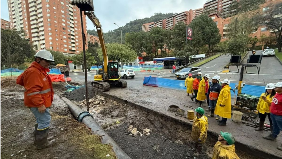 Más de 50 barrios siguen sin agua en el norte de Bogotá tras ruptura de tubo del Acueducto