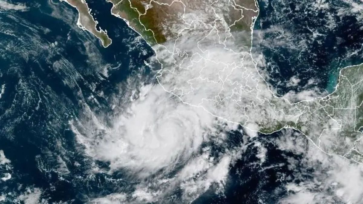 Huracán Simon llegará con fuerza a tierras en México en el fin de semana del 9 al 12 de octubre de 2026