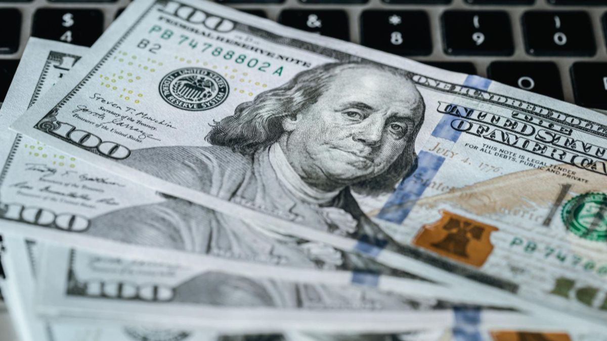 El dólar en Colombia tiene una Tasa Representativa del Mercado (TRM) de $3.194,44 para este martes 13 de octubre de 2026, de acuerdo con el reporte de la Superintendencia Financiera de Colombia.