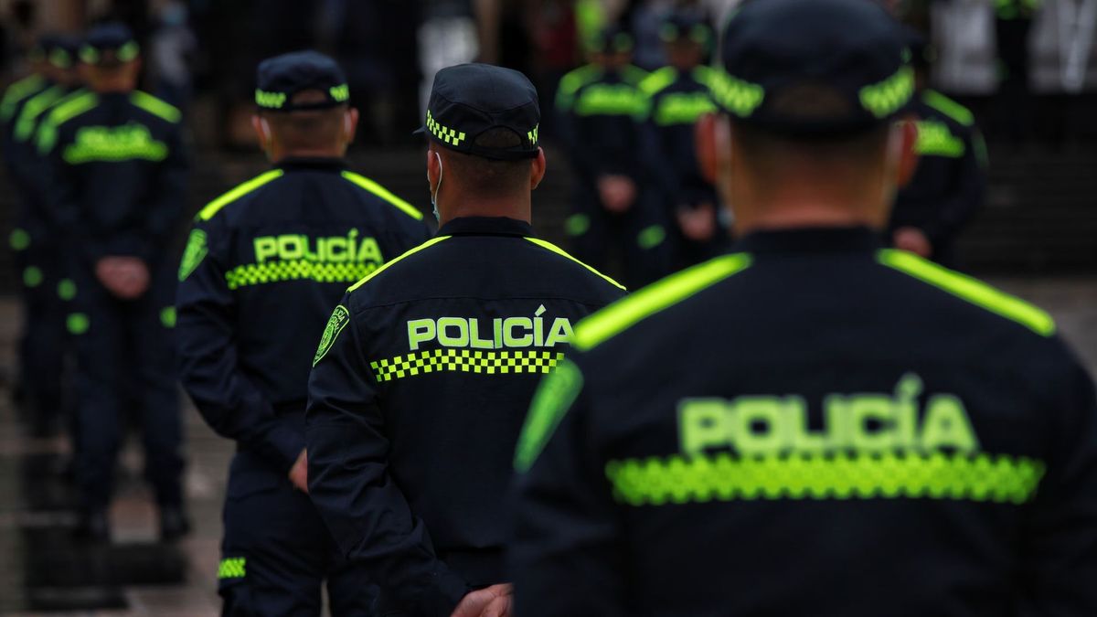 Dos policías resultaron heridos por esquirlas tras dos explosiones registradas alrededor de las 10:00 de la mañana en el municipio de Palermo, Huila, cerca de la estación de Policía ubicada en el parque central.
