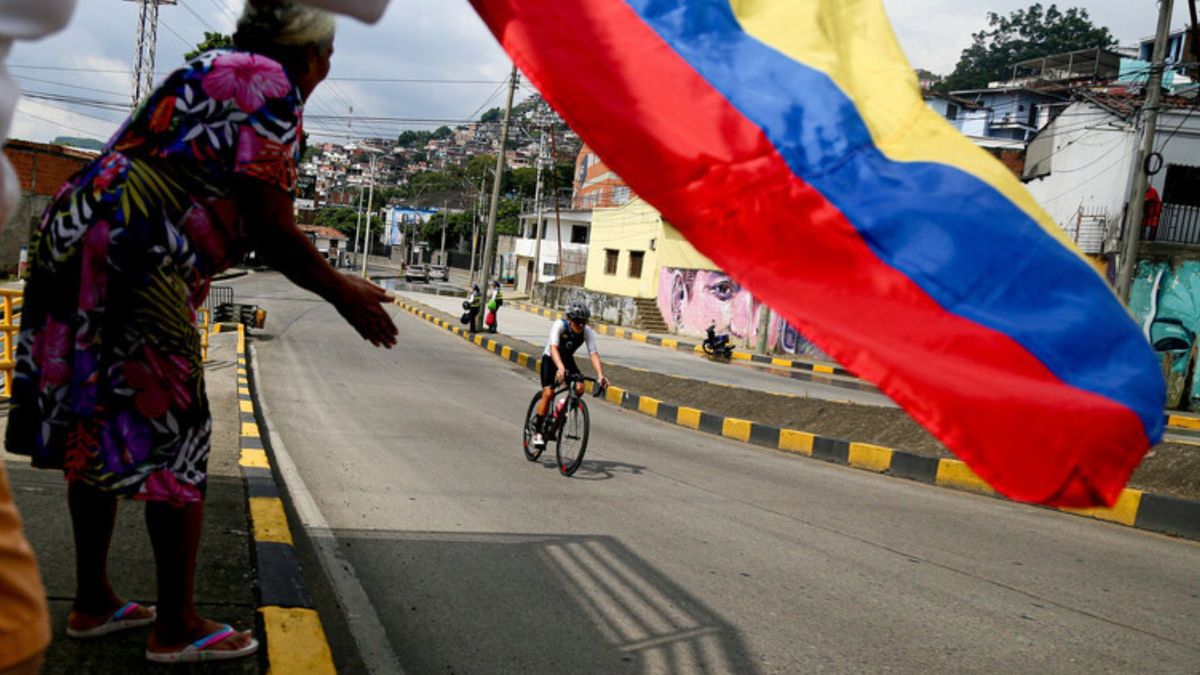 La serie documental ‘Hijos de los Andes’ recorrerá 75 años de historia del ciclismo colombiano a través de imágenes de archivo y testimonios de sus protagonistas.