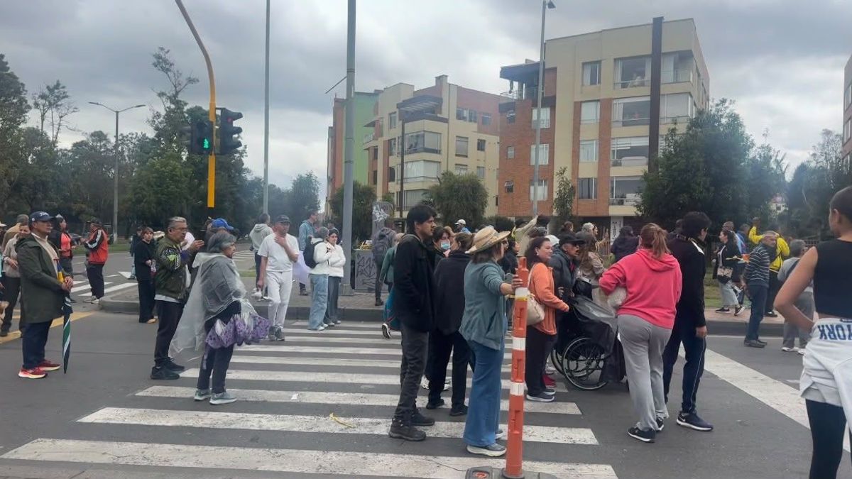 Vecinos del CAN en Bogotá protestan por afectaciones viales de carreras atléticas