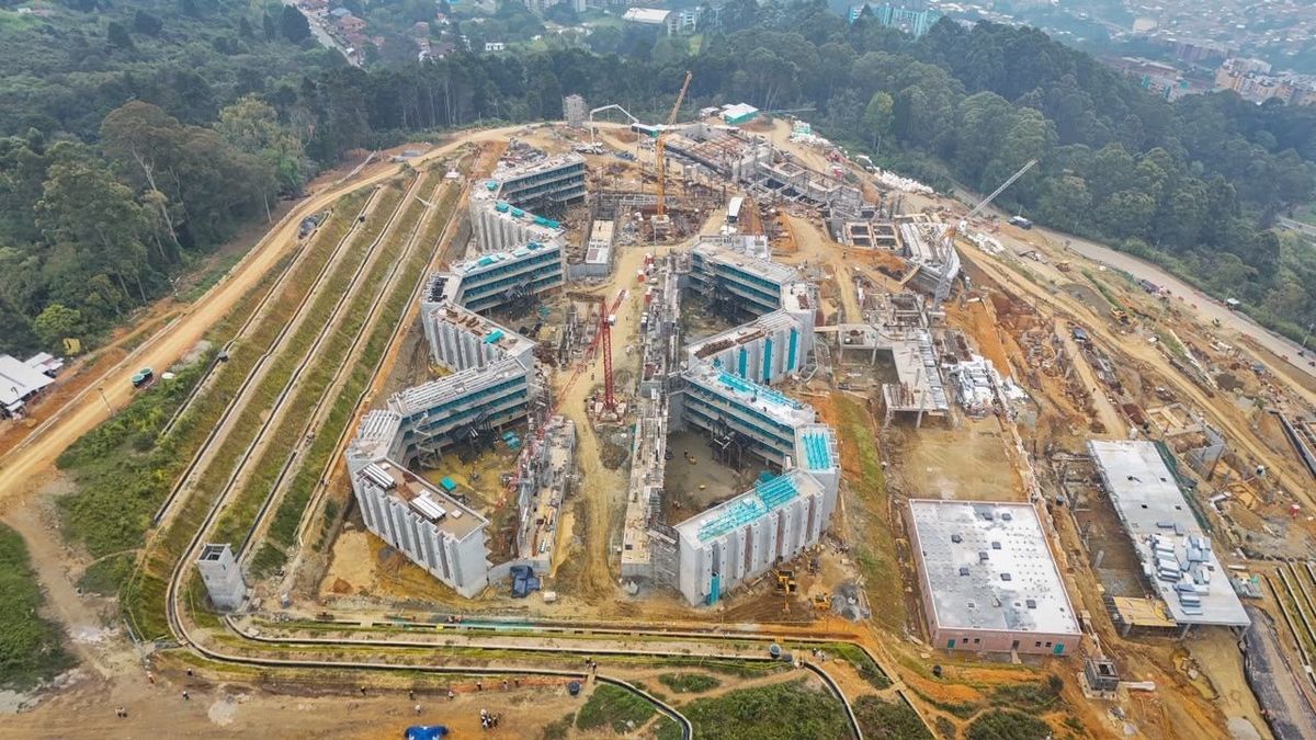 Megacárcel de Medellín alcanza el 47 % de avance y el Distrito prevé terminarla en mayo de 2027 para recibir a 1.339 sindicados