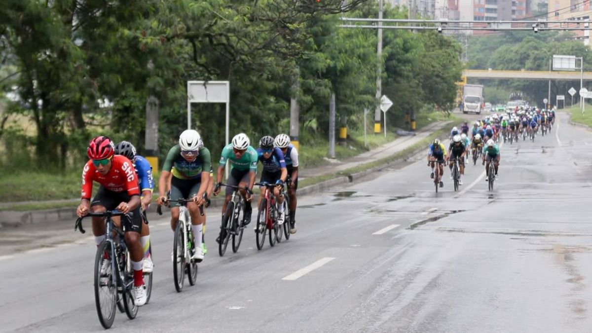 Postal de la etapa 8 del Clásico RCN 2026 en Antioquia