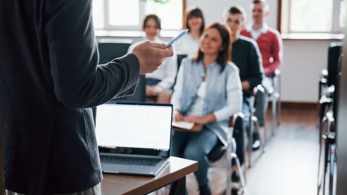 En Colombia, las universidades privadas tienen un precio alto por semestre en la mayoría de sus carreras.