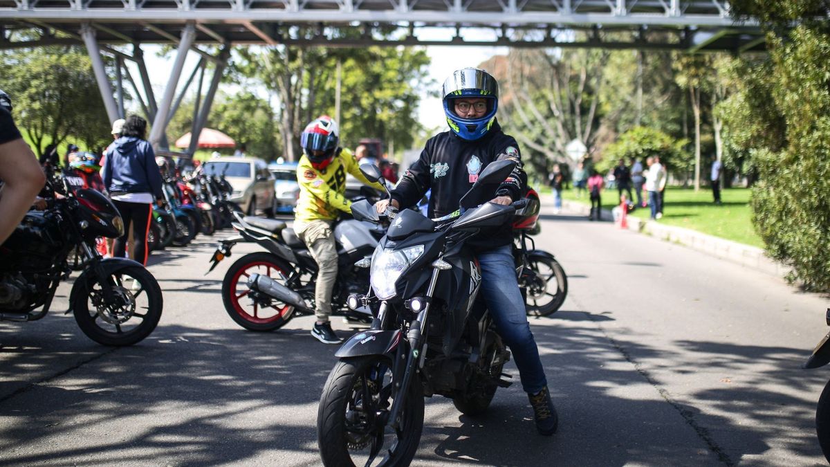 La Alcaldía de Bogotá anunció medidas para regular la circulación de motocicletas durante las celebraciones de Halloween y los primeros días de noviembre de 2026.