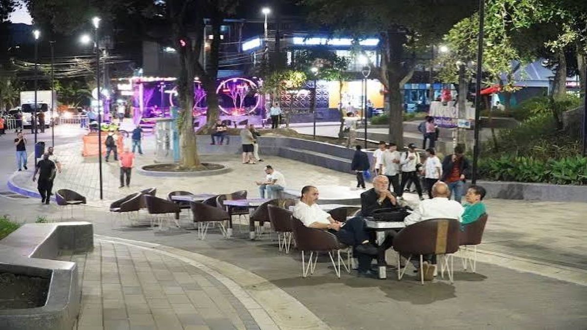 Parque Lleras, Medellín