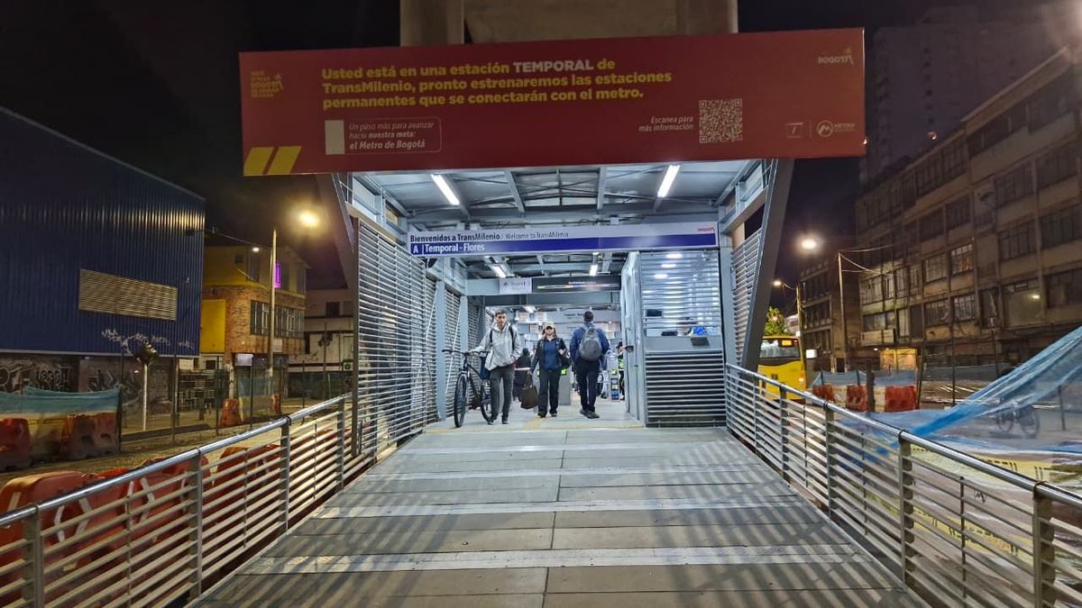 Hacia las 8:27 de la noche comenzó la regularización de la operación, mientras los organismos de atención se desplazaban al punto para atender la acumulación de agua.