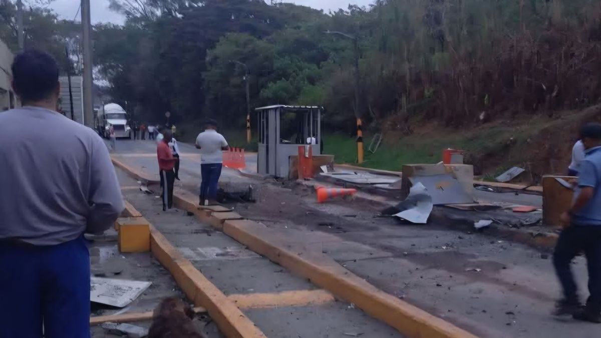Atentado registrado en la vía Panamericana entre Nariño y Cauca.
