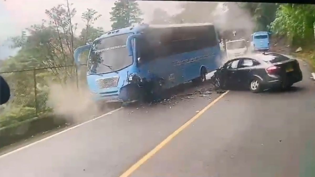 Ocho heridos tras accidente en el kilómetro 23 de la vía Soacha-El Colegio