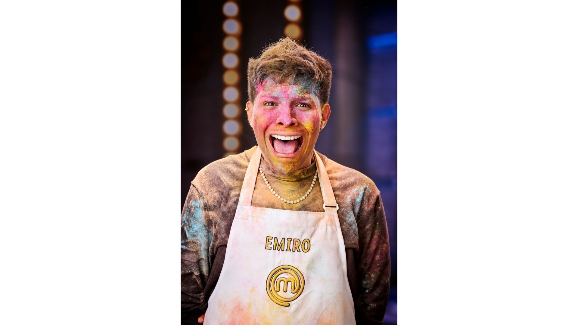 El creador de contenido Emiro Navarro busca demostrar sus habilidades culinarias en MasterChef Celebrity Colombia 2026.
